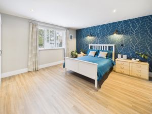 Bedroom- click for photo gallery